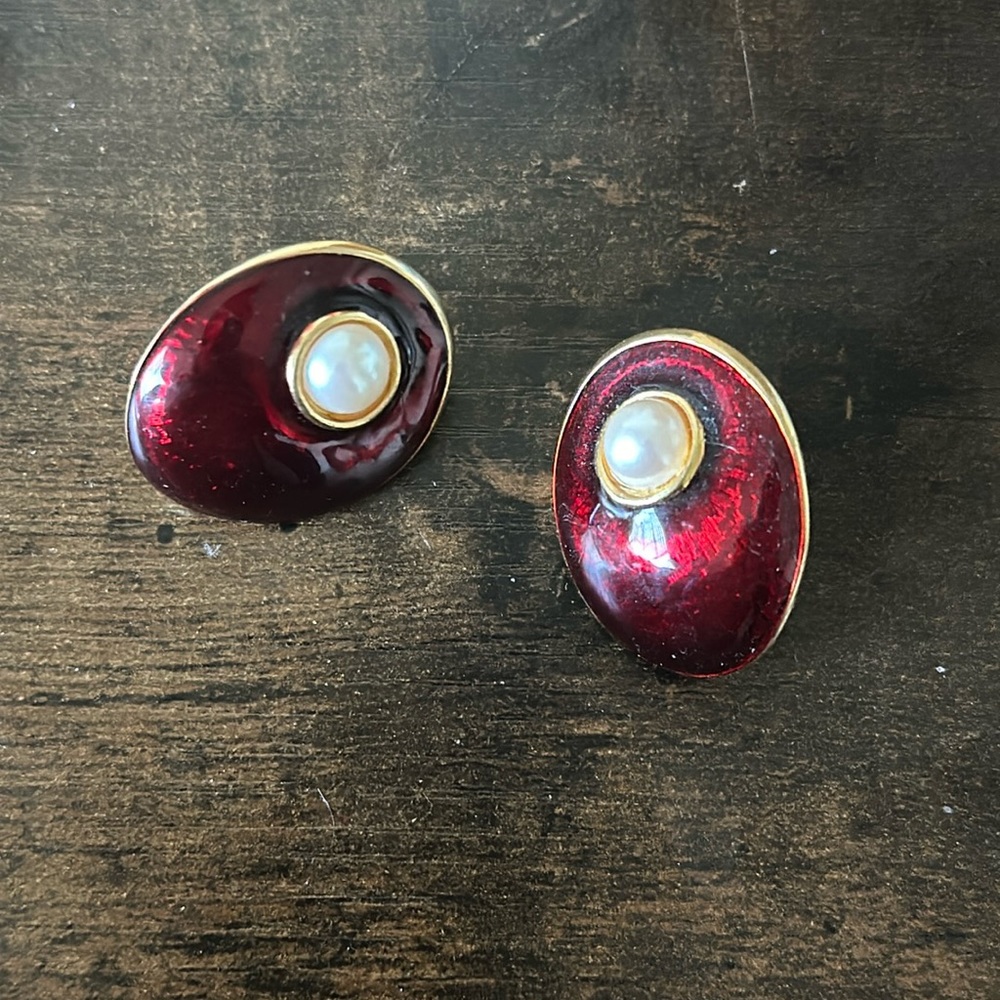 Vintage red enameled post earrings with set in pearl